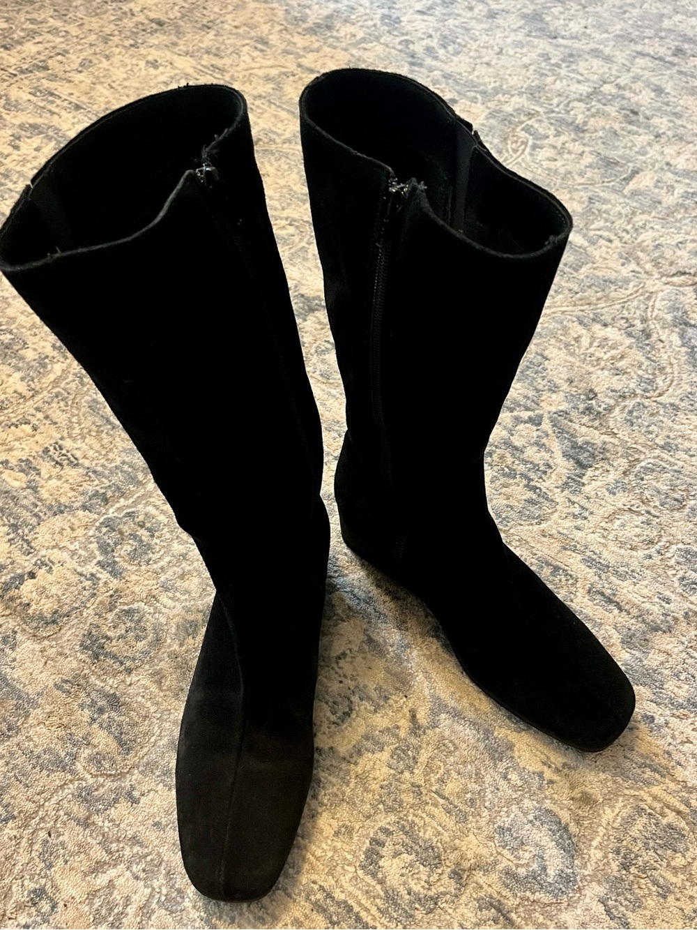La CANADIENNE Black Suede Knee-High Heeled Boots